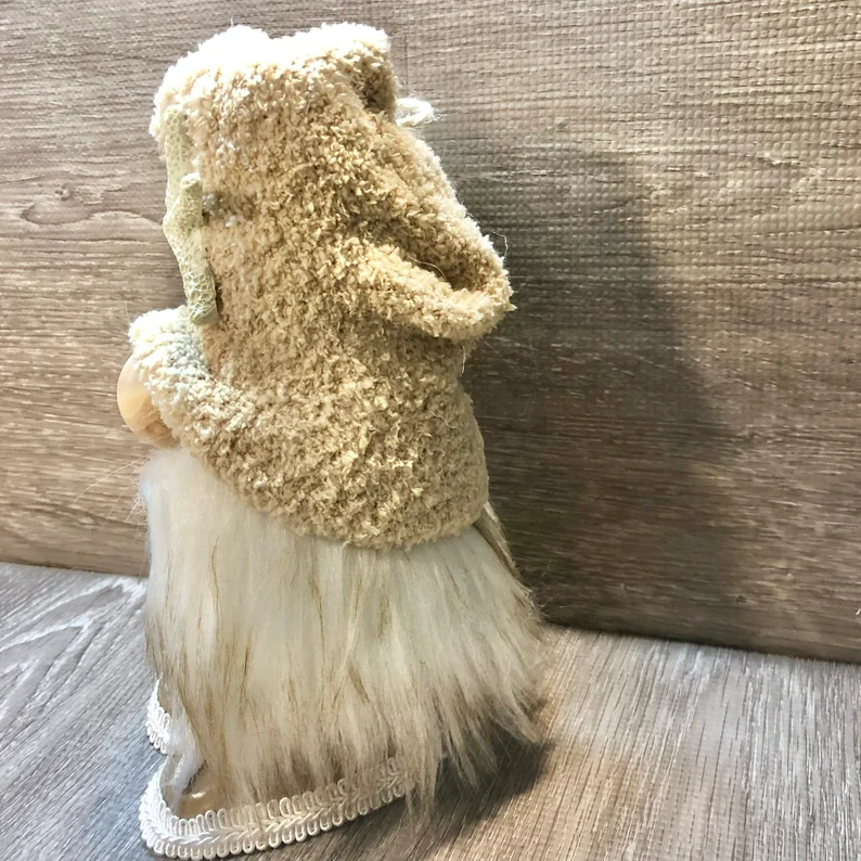 Beach Gnome --Tiered Tray Gnome