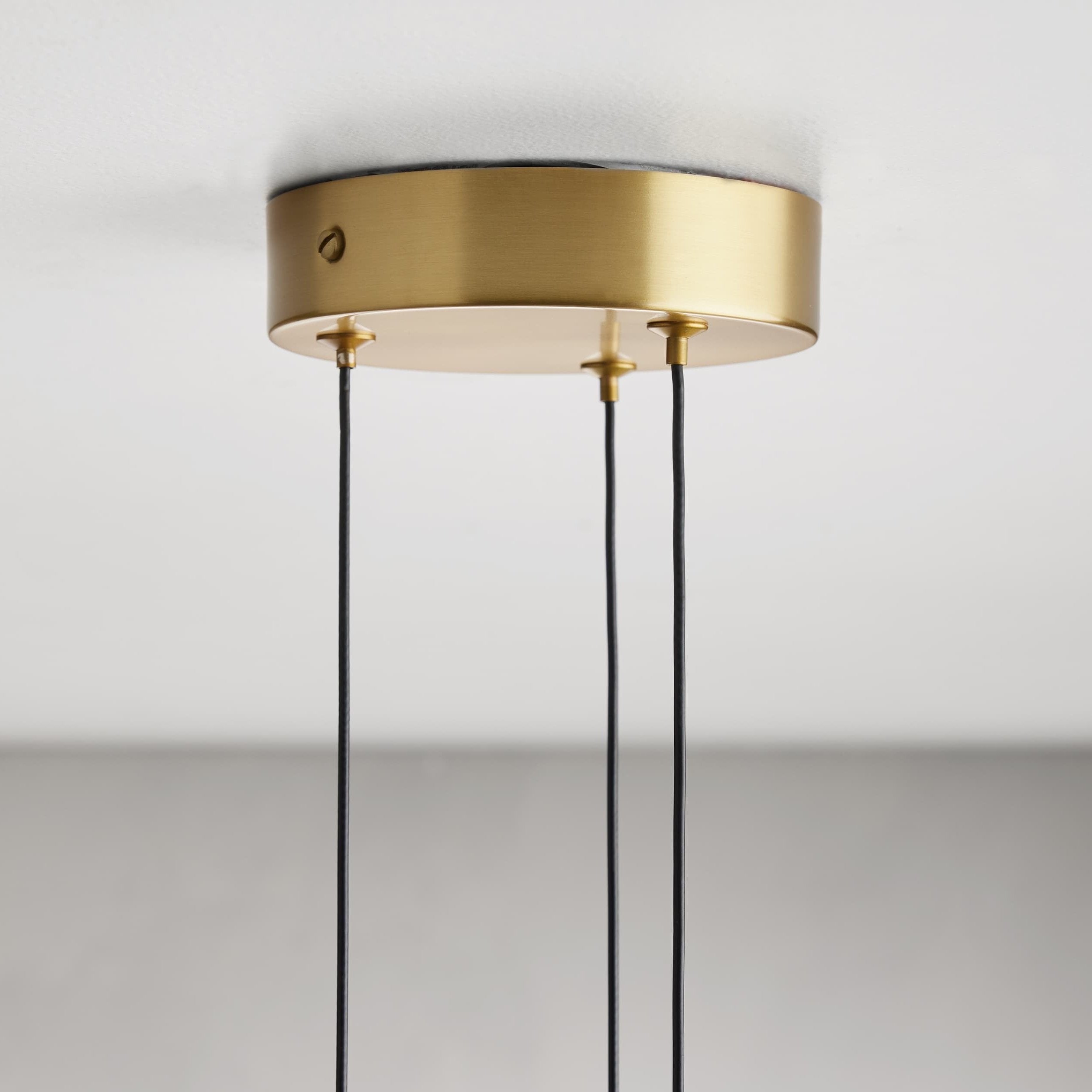 Solitaire Pendant Light-VaseLamps