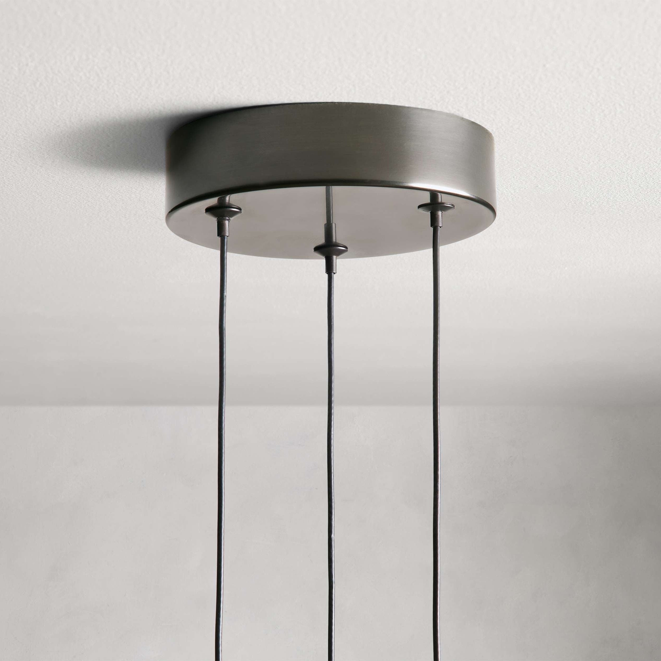 Solitaire Pendant Light-VaseLamps