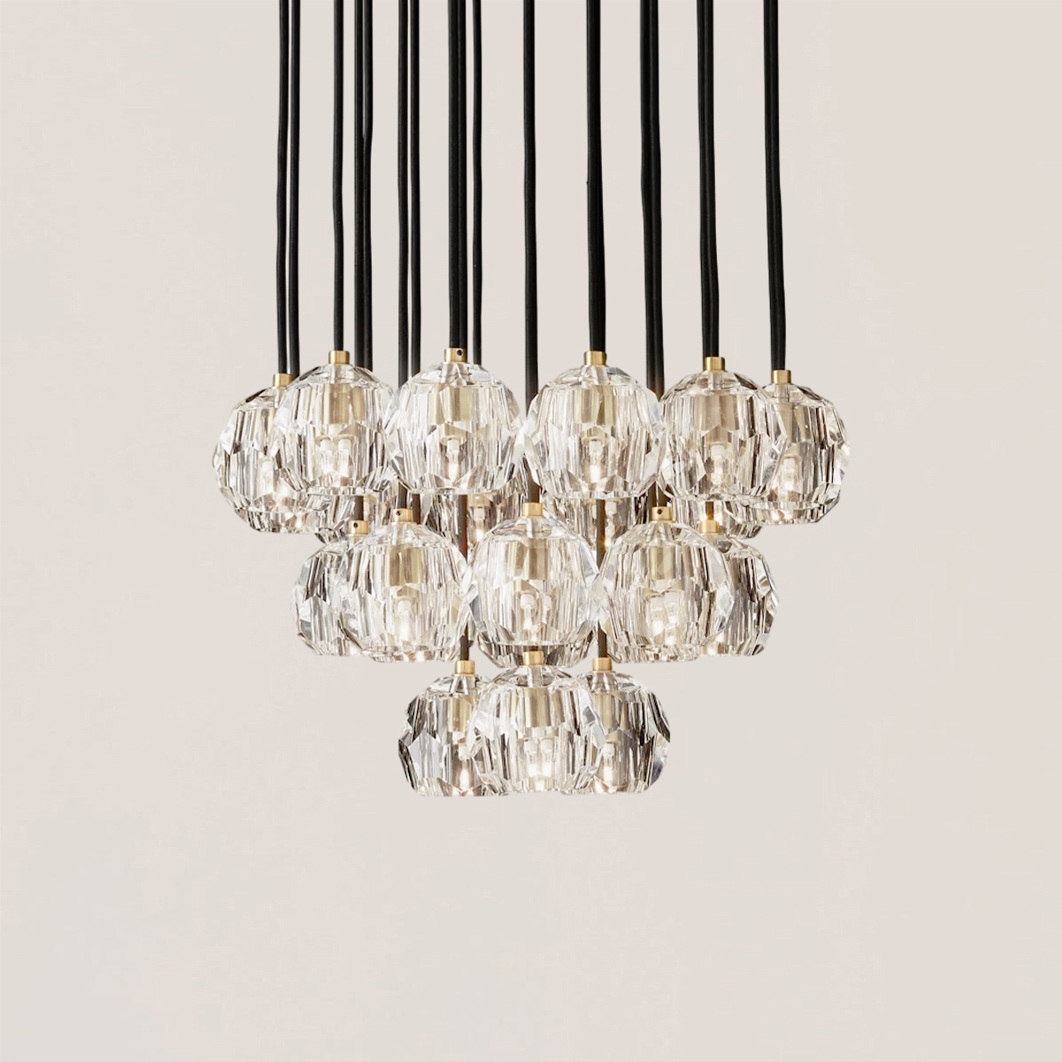 Boule De Crystal Round Cluster Chandelier-VaseLamps