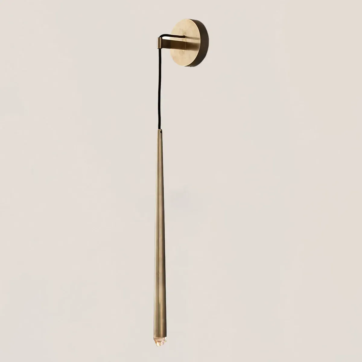 Aquitaine Modern Grand Wall Sconce-VaseLamps