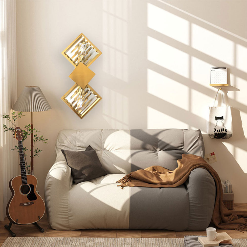 VASELAMPS - Modern Rhombus Crystal Gold Plated Wall Sconce-VaseLamps