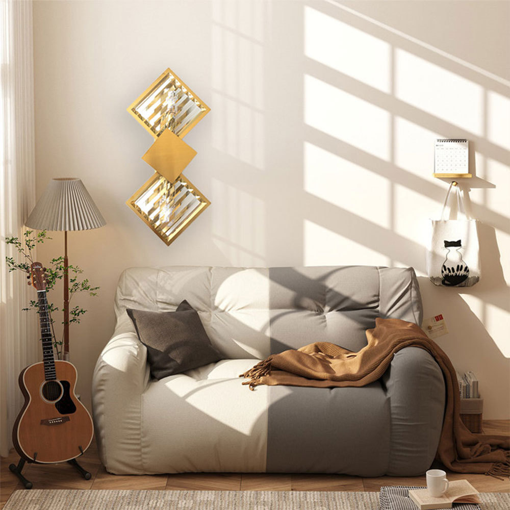 VASELAMPS - Modern Rhombus Crystal Gold Plated Wall Sconce-VaseLamps