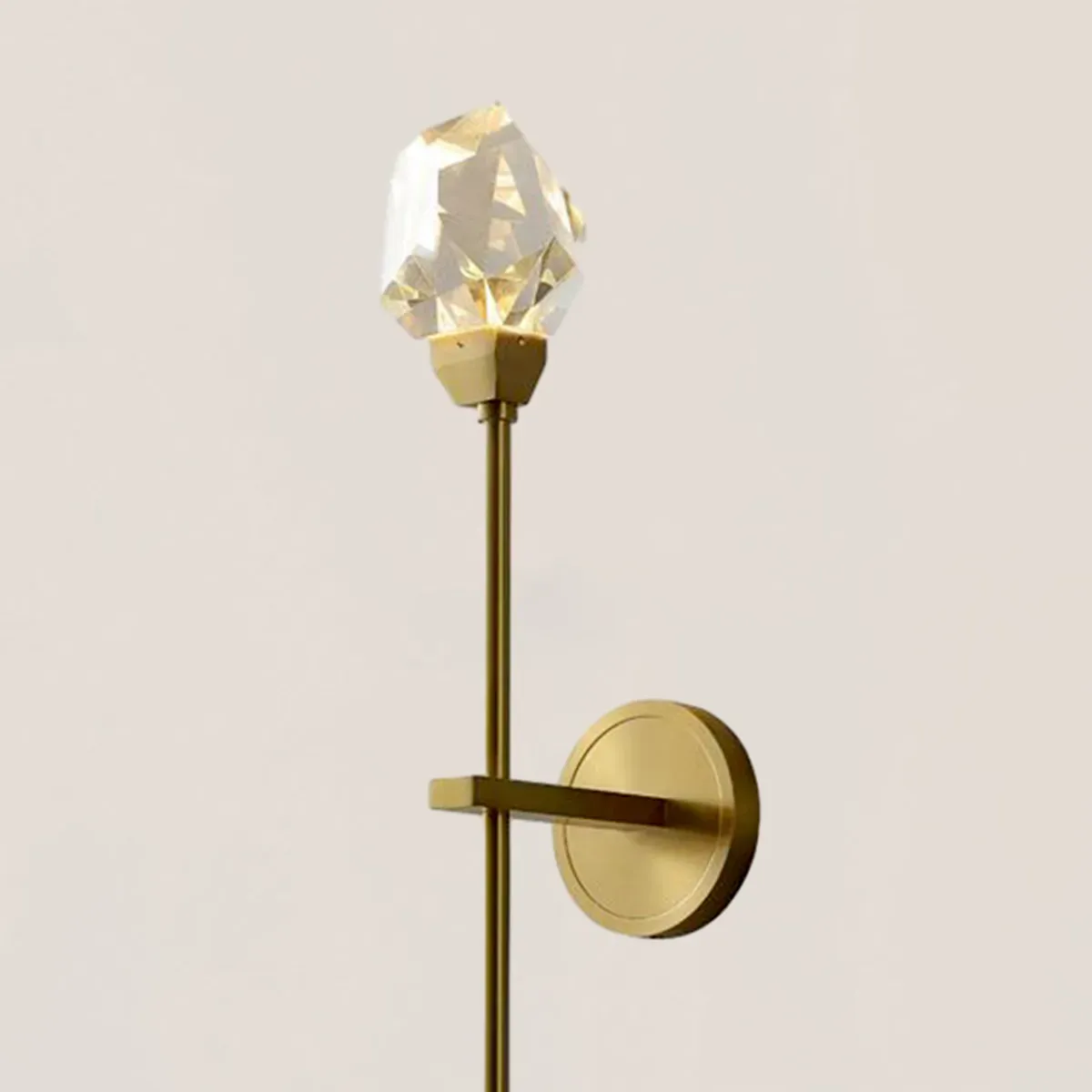 VASELAMPS - Faceted Crystal Prisms Wall Sconce - Rod-VaseLamps