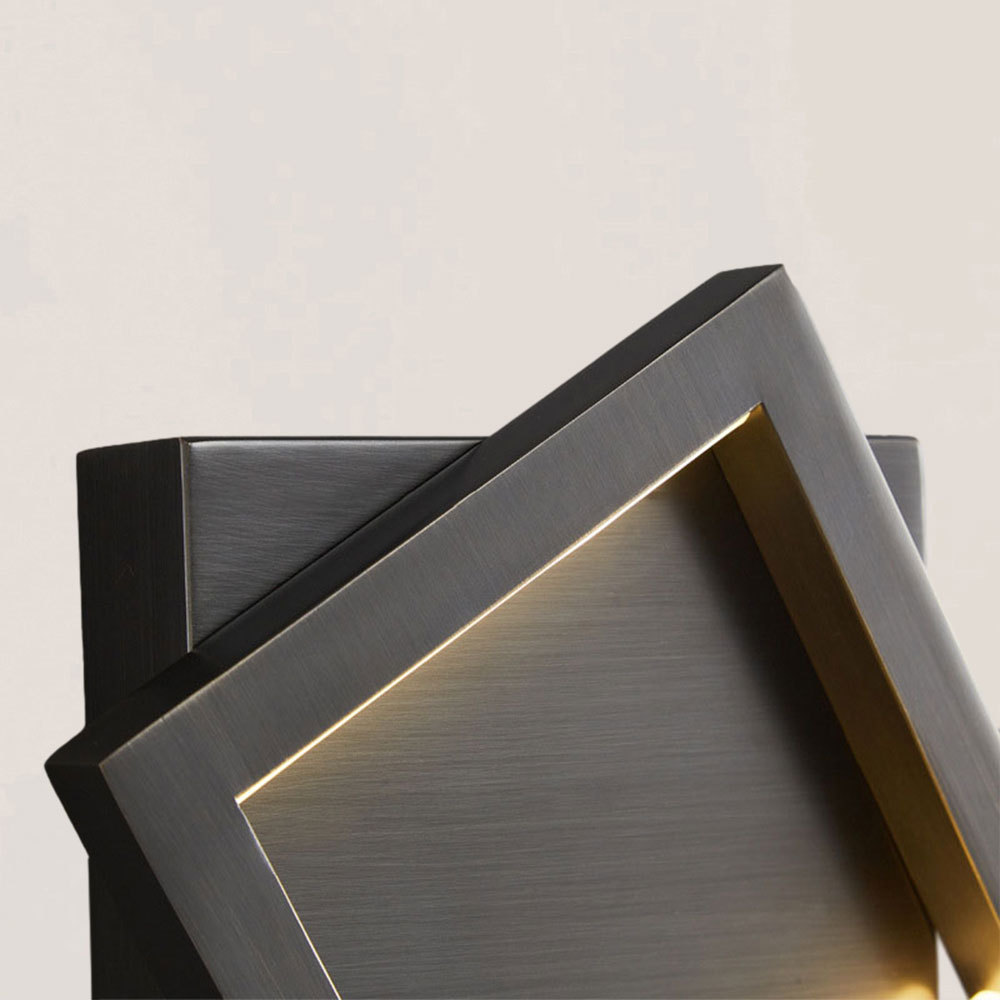 VASELAMPS - Simple Square Brass Wall Sconce-VaseLamps