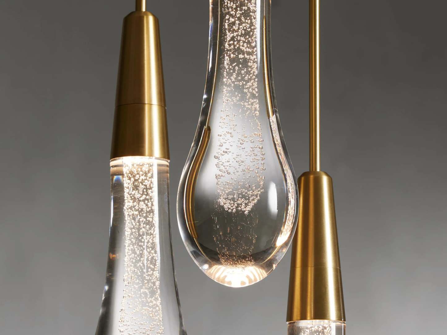 Solitaire Linear Chandelier-VaseLamps