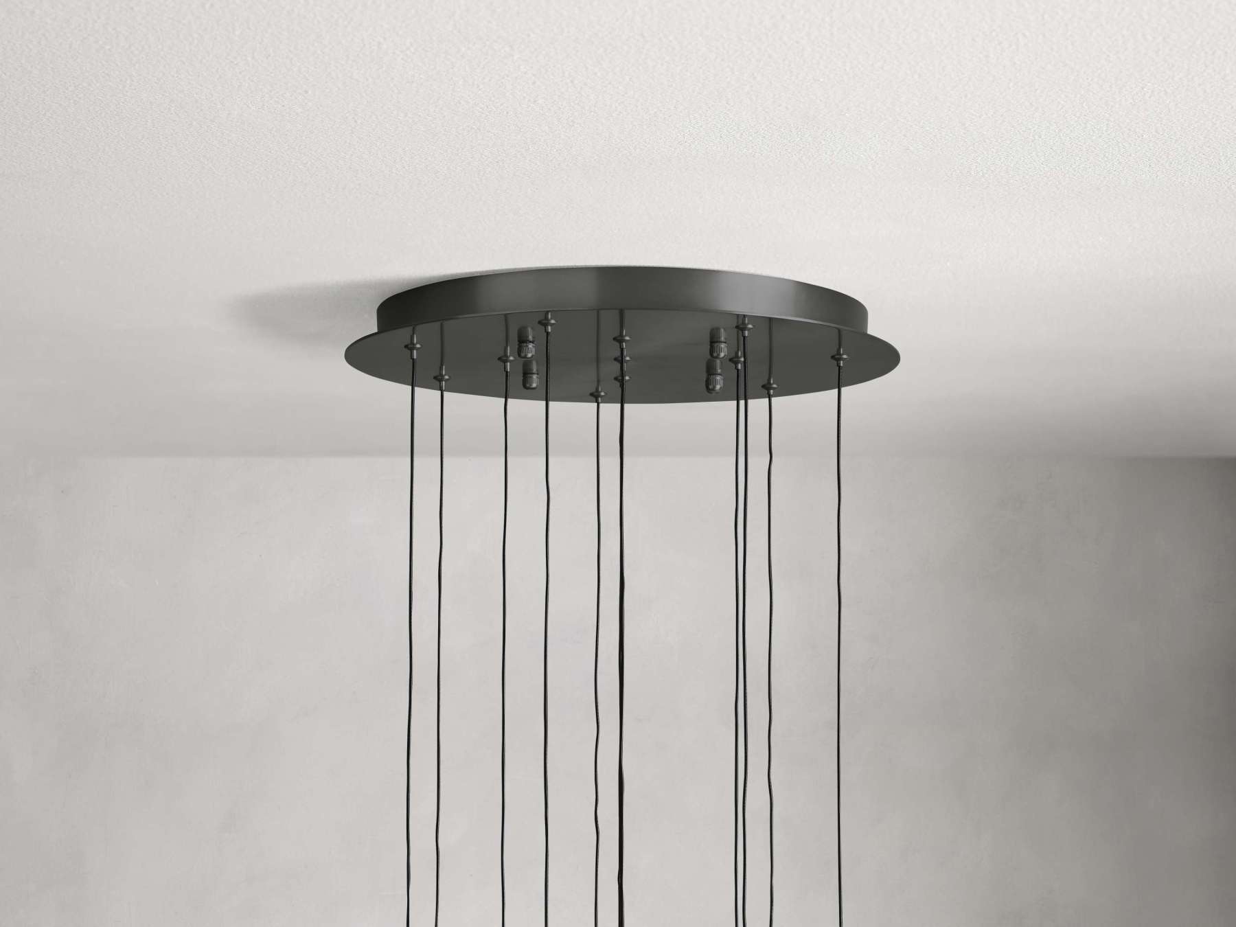 Solitaire Round Chandelier-VaseLamps