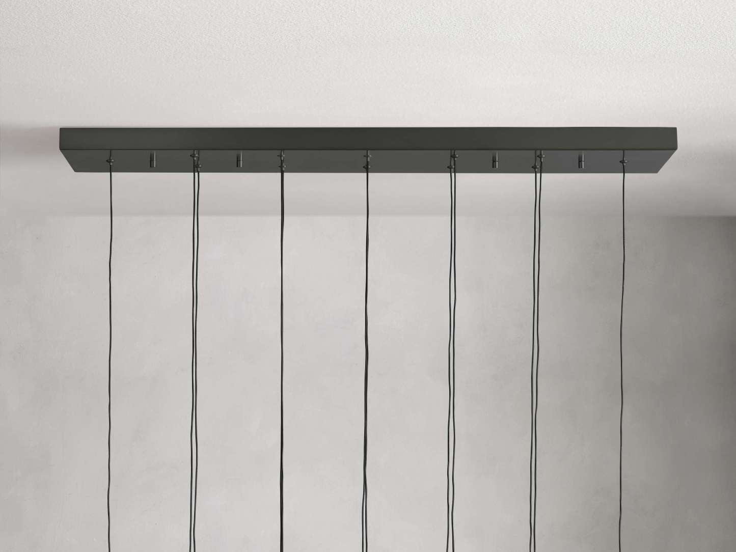 Solitaire Linear Chandelier-VaseLamps