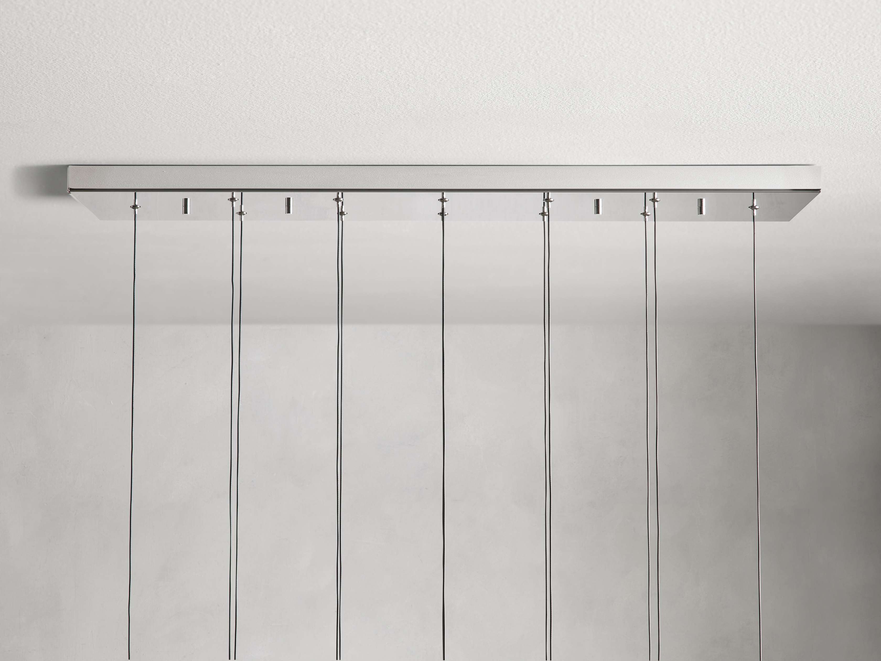 Solitaire Linear Chandelier-VaseLamps