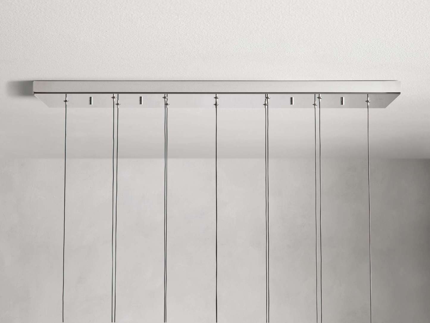 Solitaire Linear Chandelier-VaseLamps