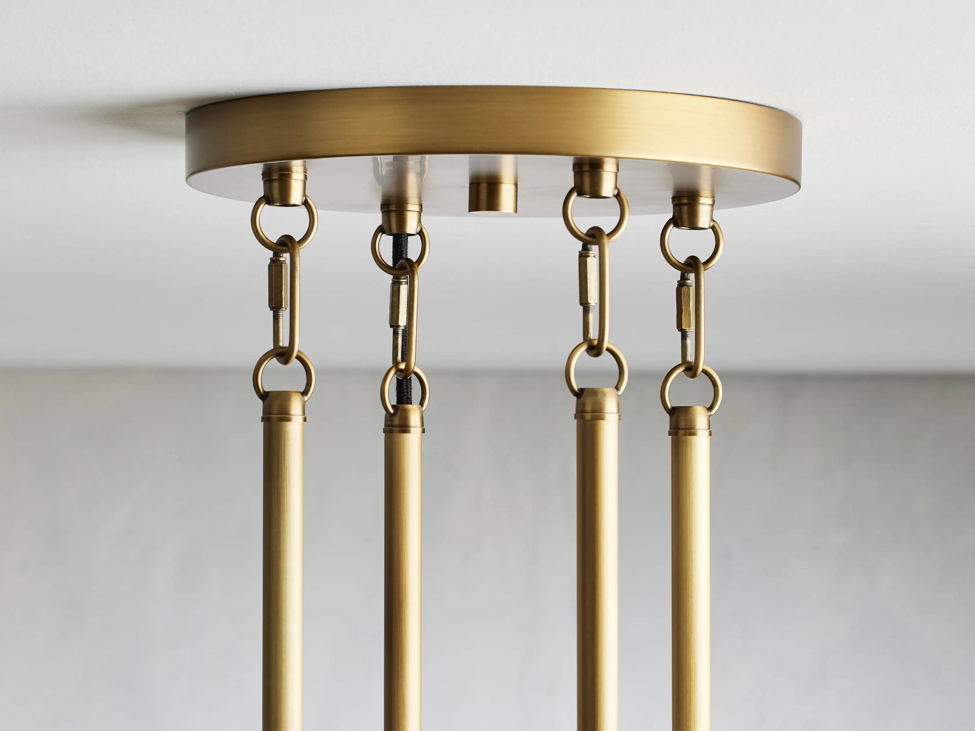 Andreas Round Chandelier-VaseLamps