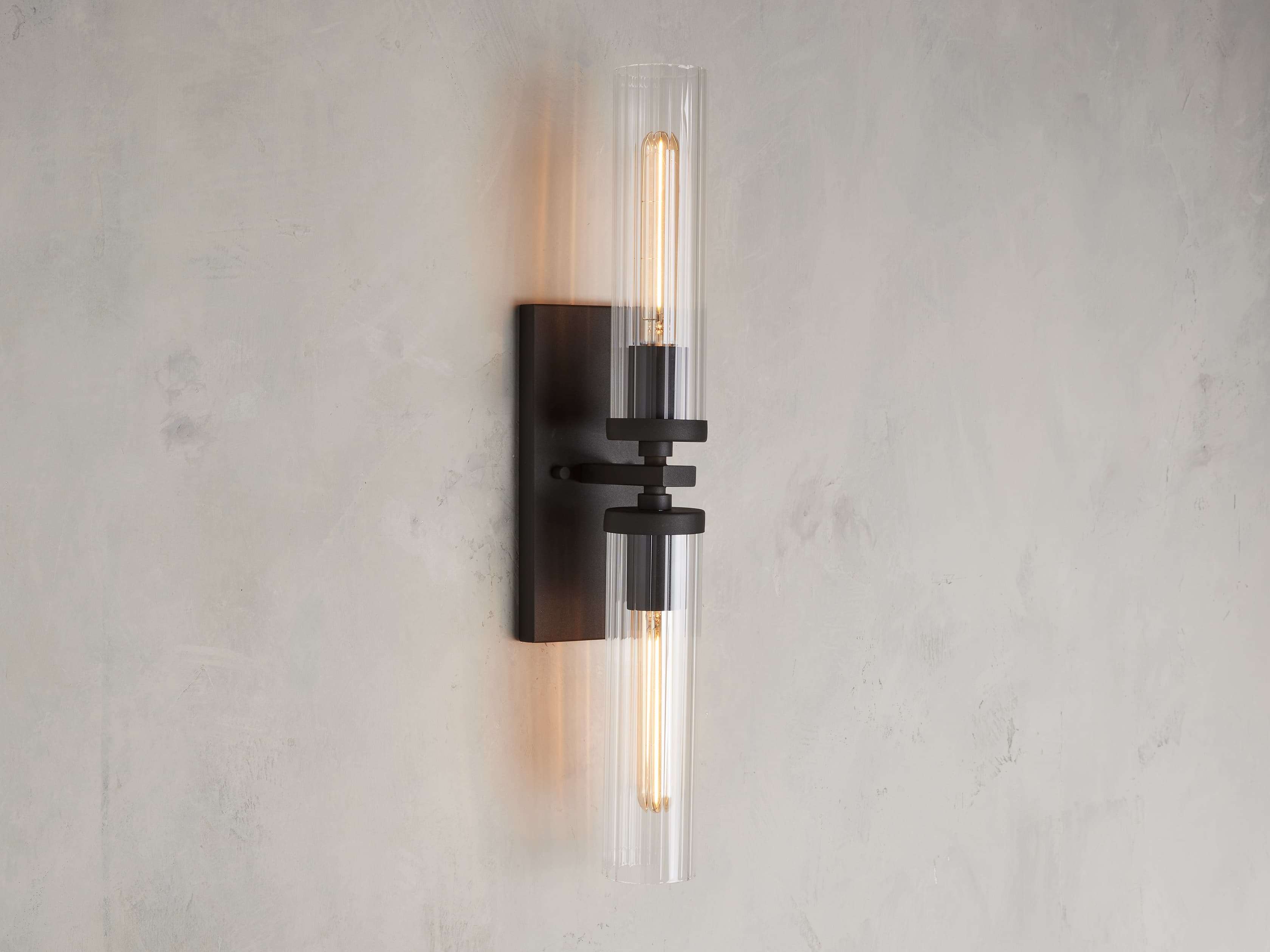 Andreas Linear Wall Sconce-VaseLamps