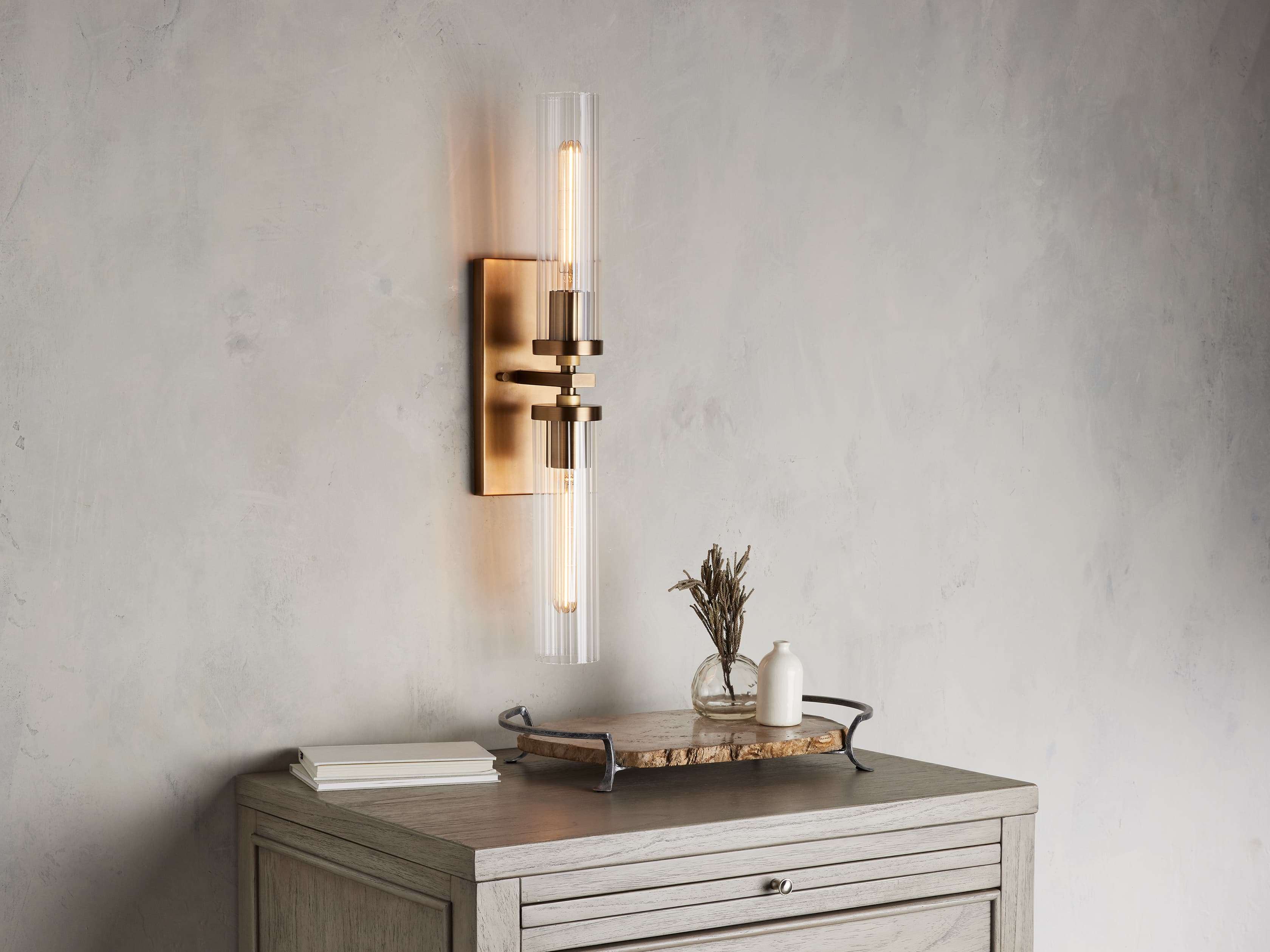 Andreas Linear Wall Sconce-VaseLamps