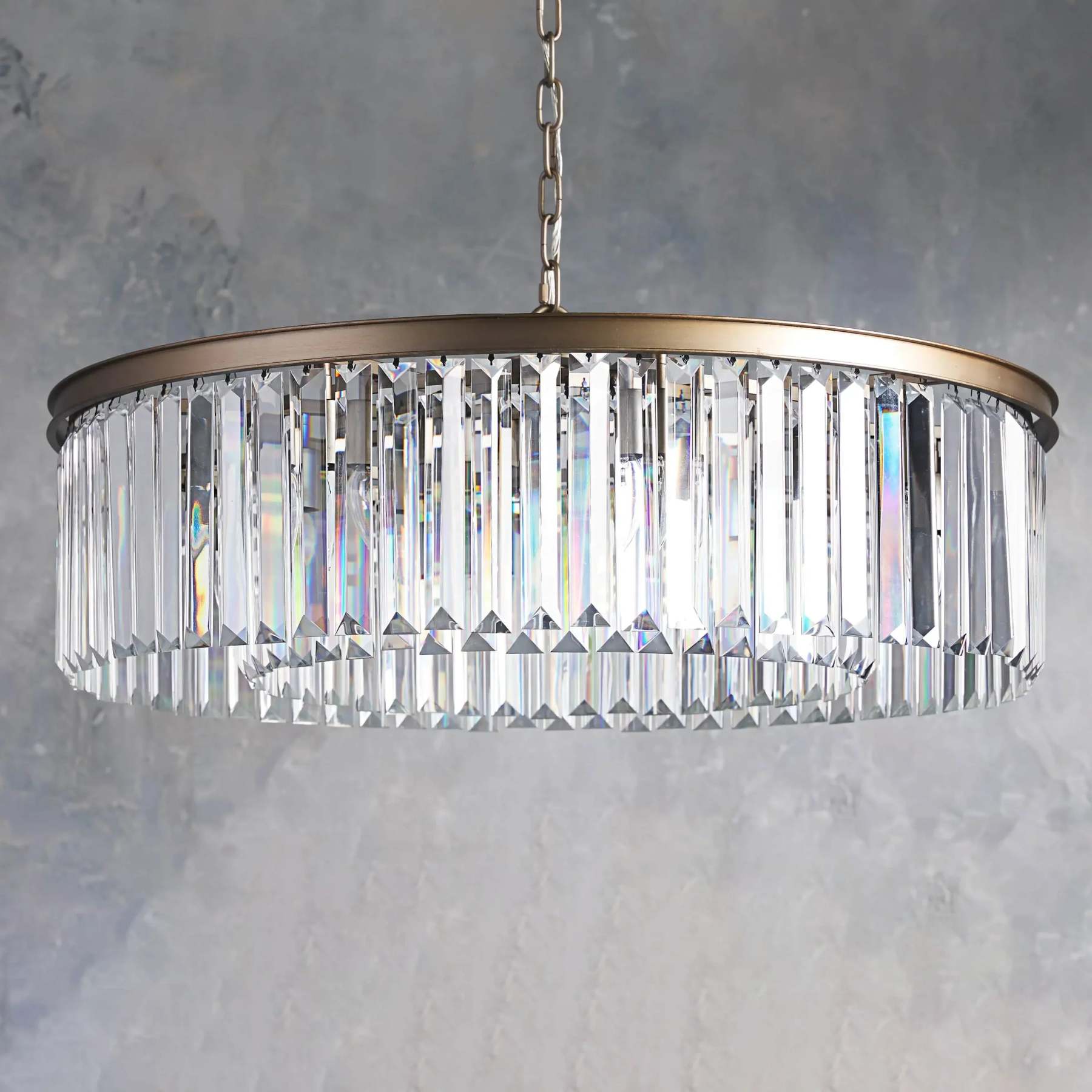 Leyland Round Chandelier-VaseLamps