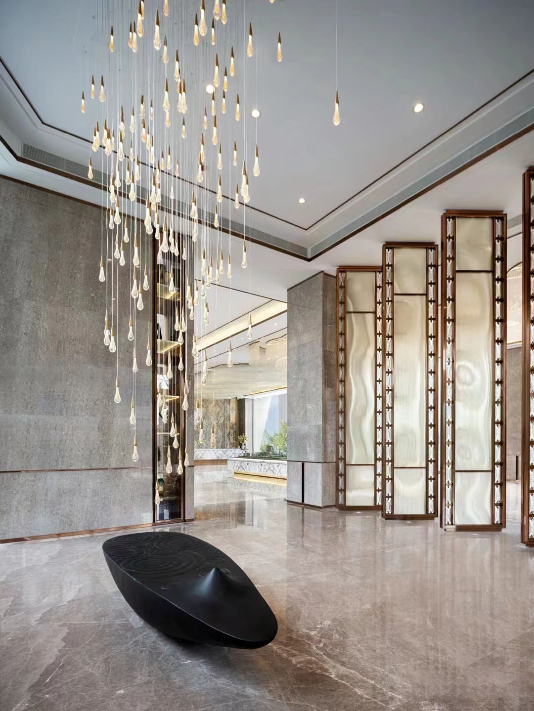 Solitaire Linear Chandelier-VaseLamps