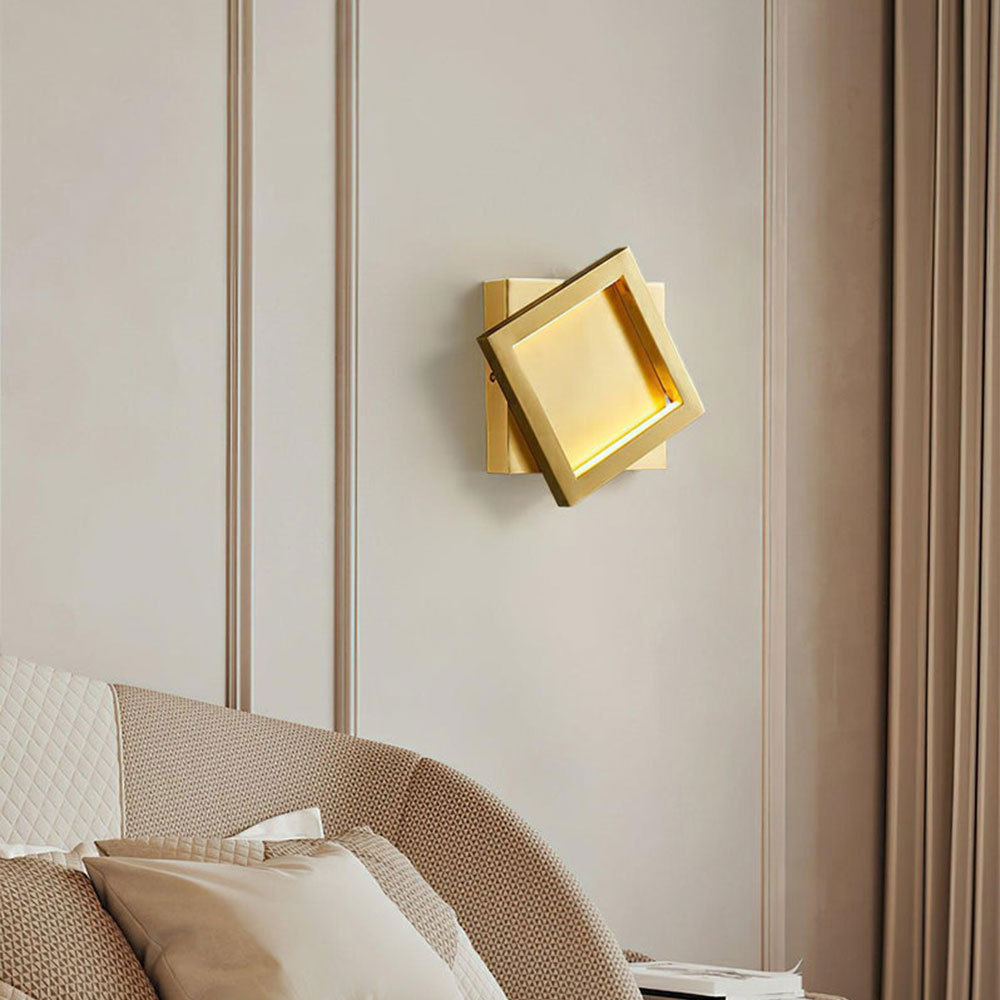 VASELAMPS - Simple Square Brass Wall Sconce-VaseLamps