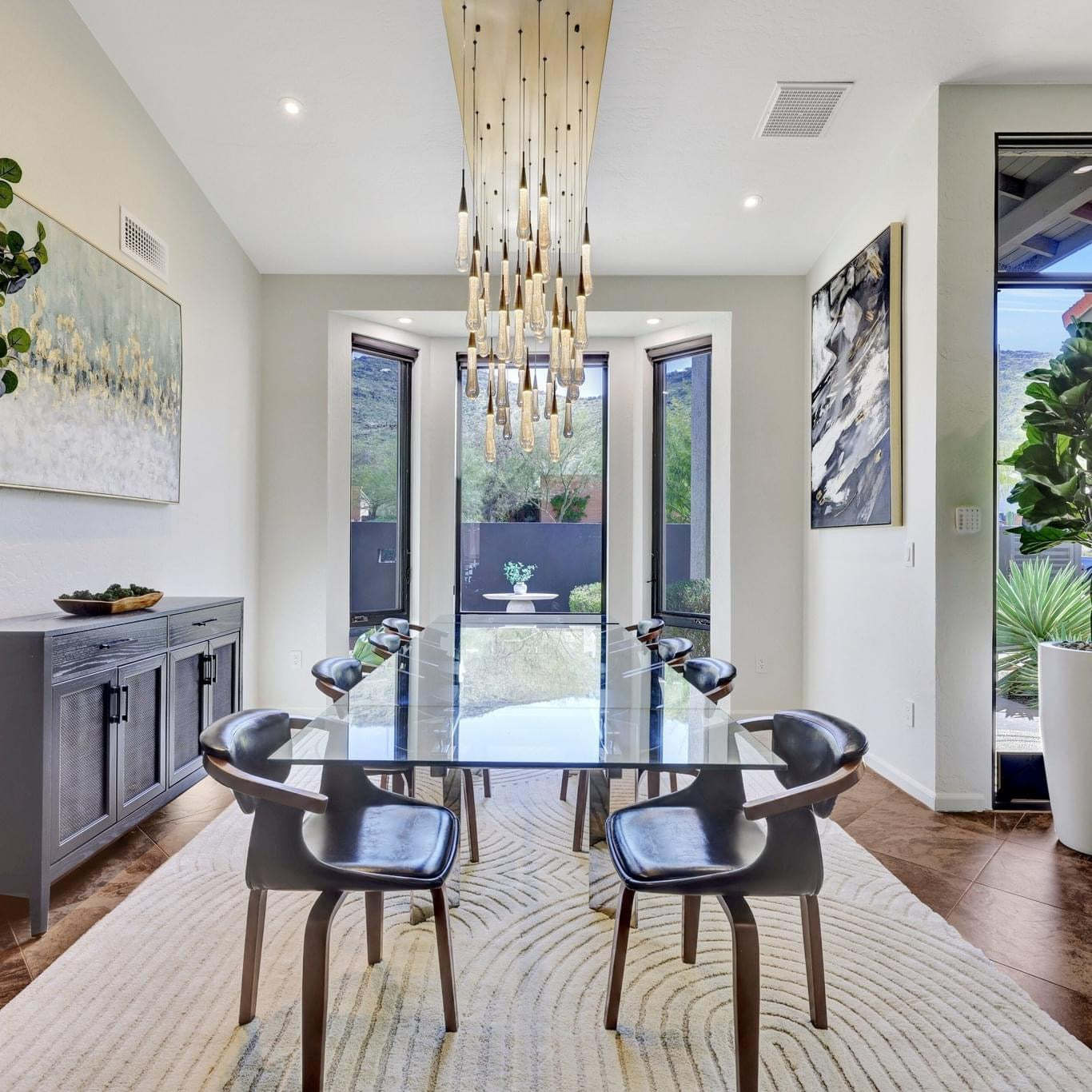 Solitaire Linear Chandelier-VaseLamps
