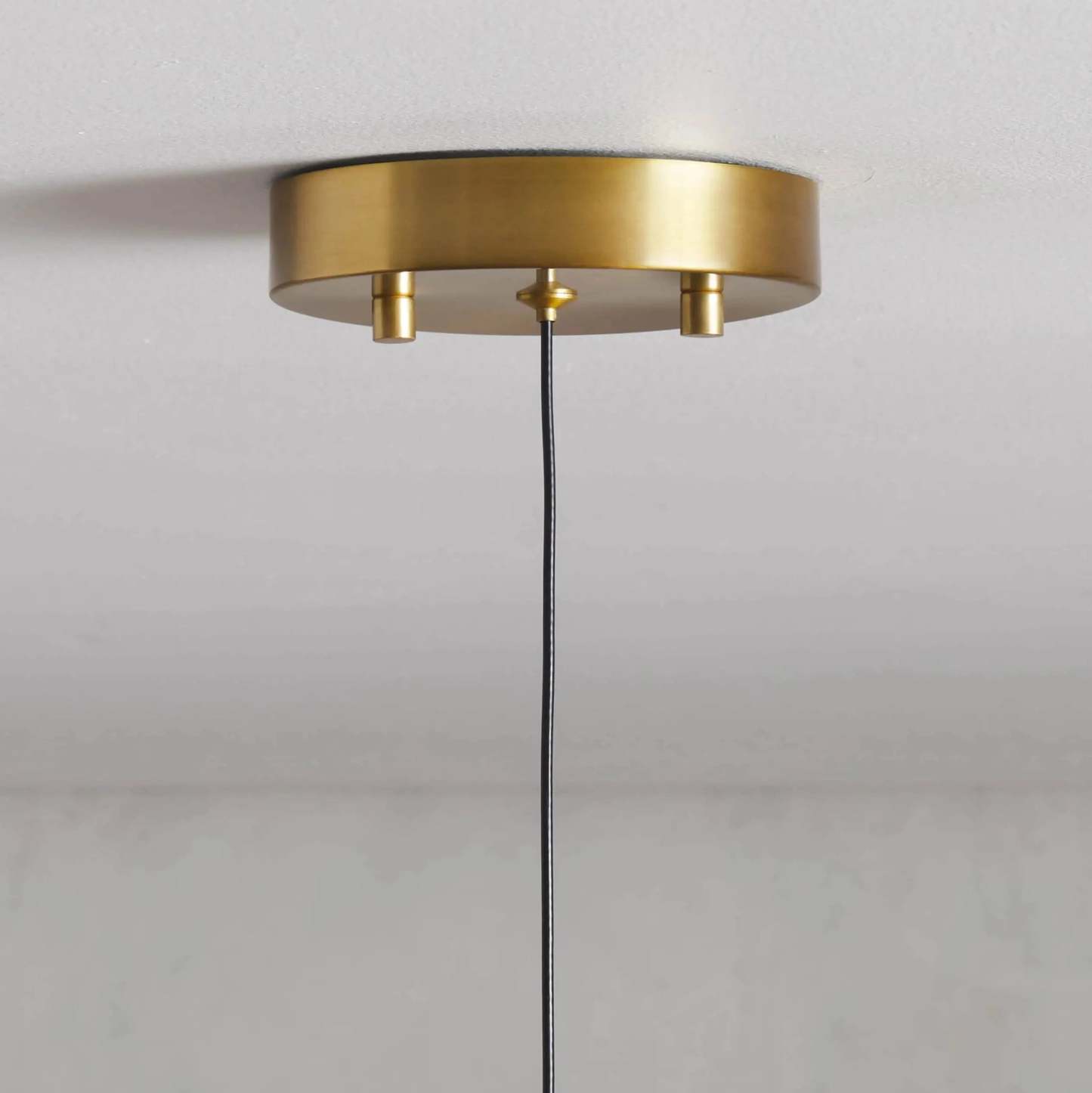 Solitaire Pendant Light-VaseLamps