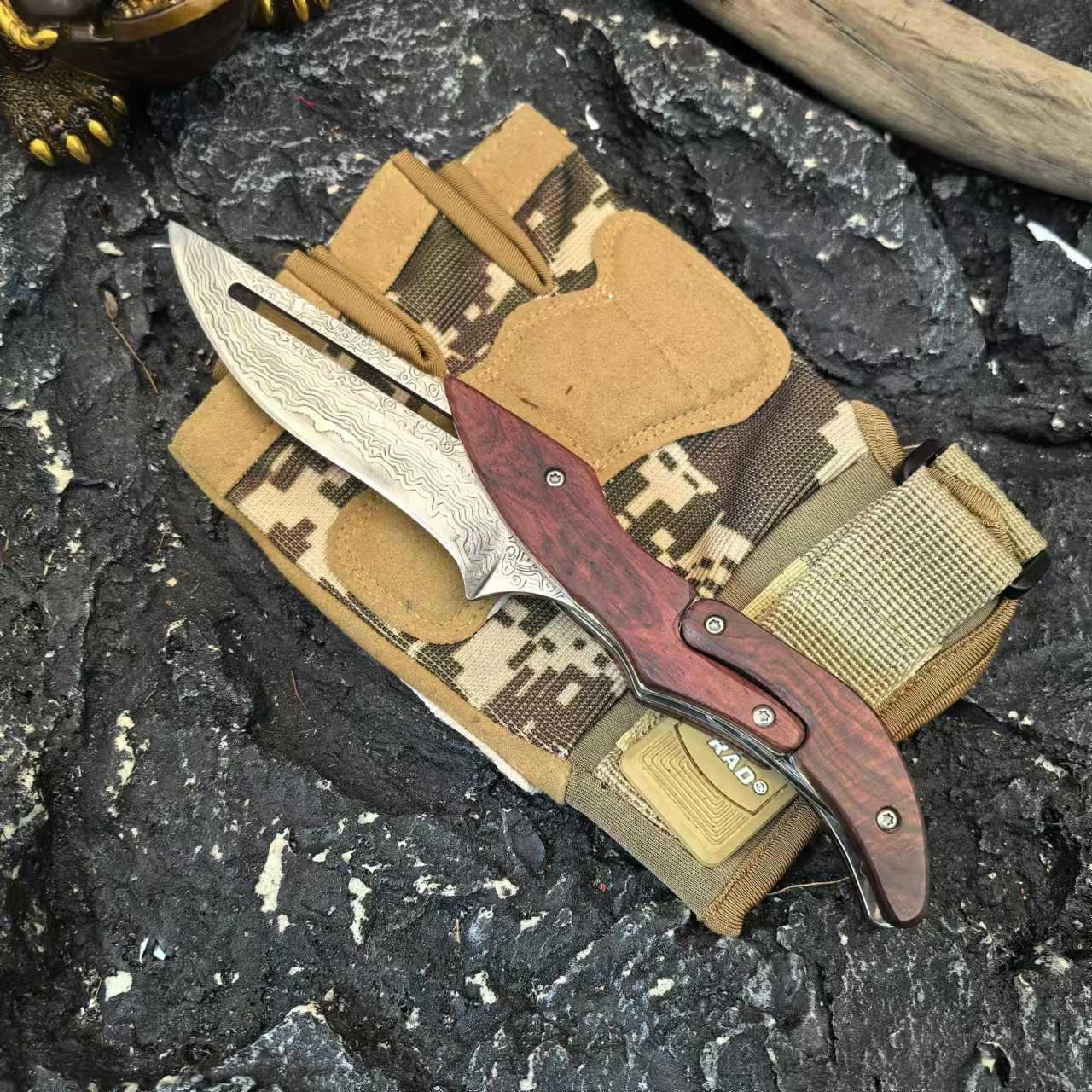 Damascus Steel Folding Knife🔪