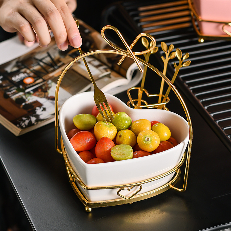 Creative Heart-Shaped Ceramic Salad Bowl