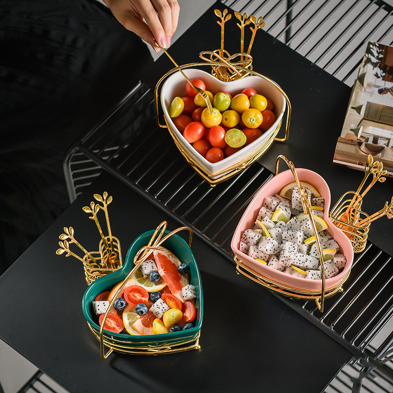 Creative Heart-Shaped Ceramic Salad Bowl