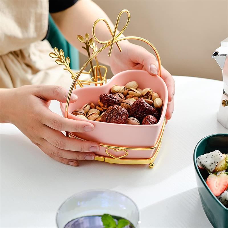 Creative Heart-Shaped Ceramic Salad Bowl