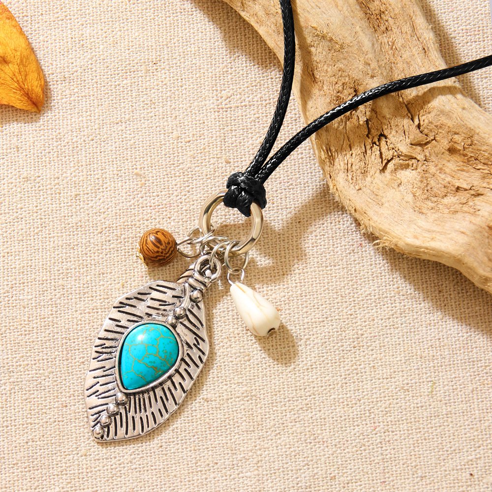 Vintage Bohemian Turquoise Shell Necklace