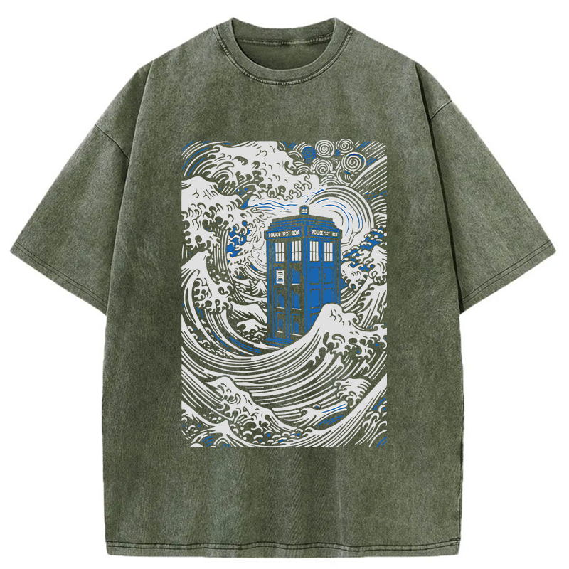The Great Wave Off Tardis Washed T-Shirt