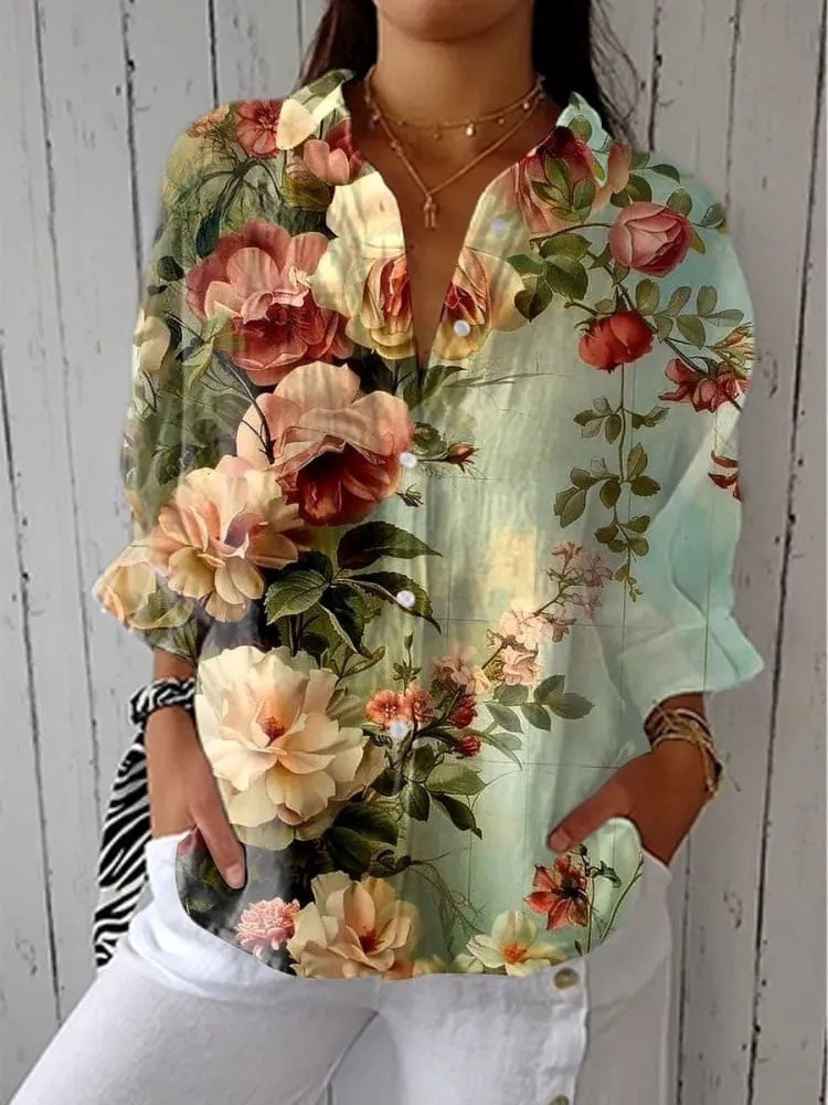 Women's  Vintage Flowers Art Print Casual V-neck Shirt
