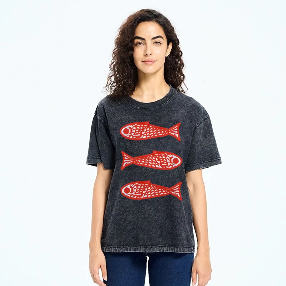 Unisex Vintage Fish Printed Washed Tee