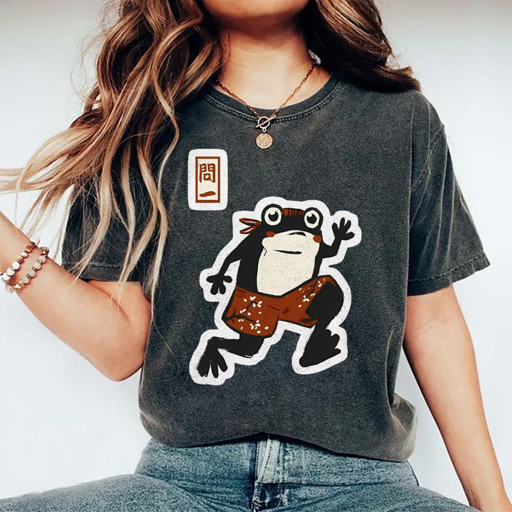 Unisex Japanese Style Frog Printed Washed Tee