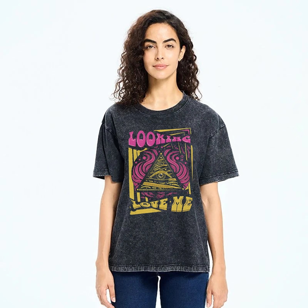 Looking Love Me Art Design Unisex Washed T-shirt