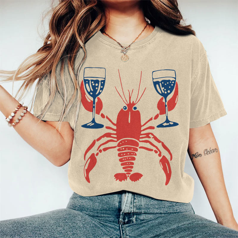 100% Cotton Women's Lobster Holding Wine Glass Art Print Casual T-shirt