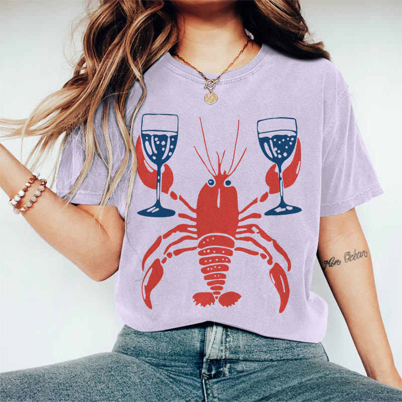 100% Cotton Women's Lobster Holding Wine Glass Art Print Casual T-shirt