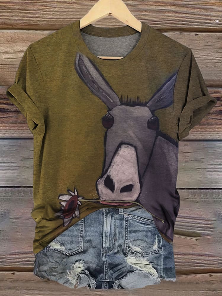 Vintage Rustic Flower-Munchin’ Donkey Graphic Casual T-shirt