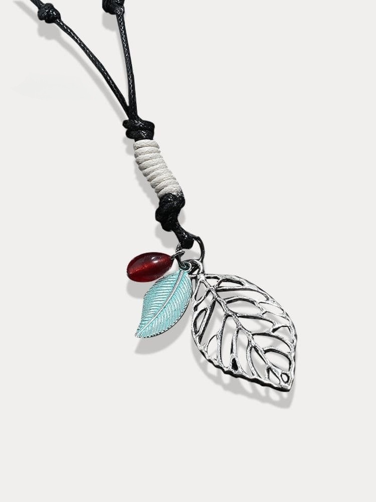 Retro Leaf Pendant Necklace