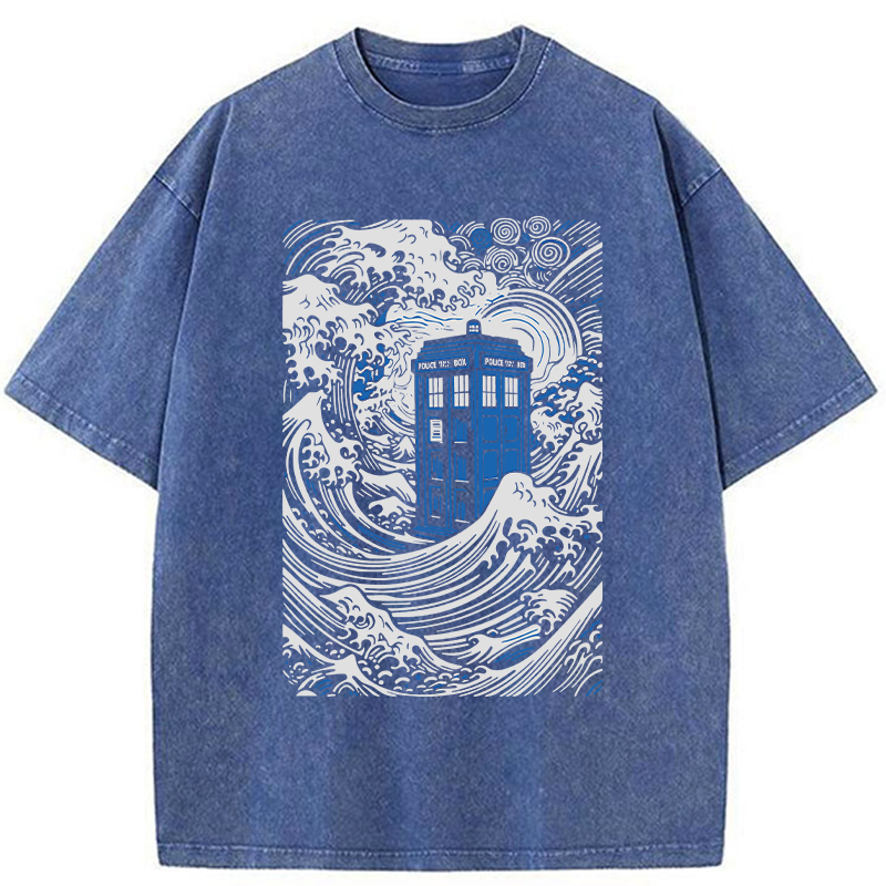 The Great Wave Off Tardis Washed T-Shirt
