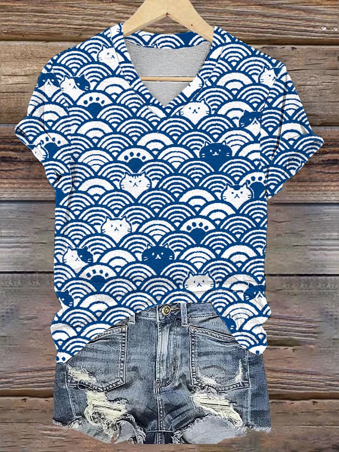 Women's Blue Waves&Cats Print V-Neck T-Shirt
