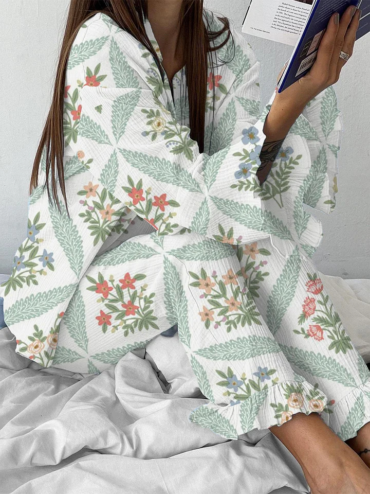 Women's Fresh Floral Lapel Pajama Set
