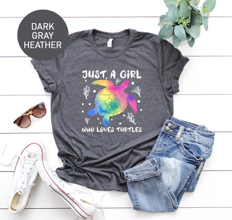 Women’s Sea Turtle Tee – Mother’s Day Gift & Turtle Lover Present