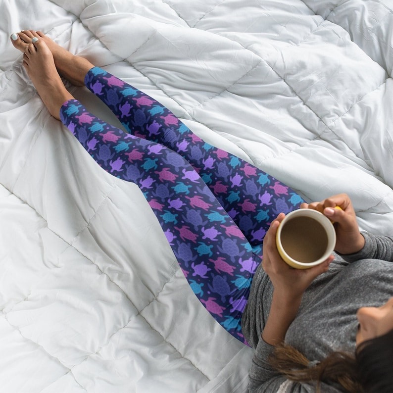 Sea Turtle Print Leggings