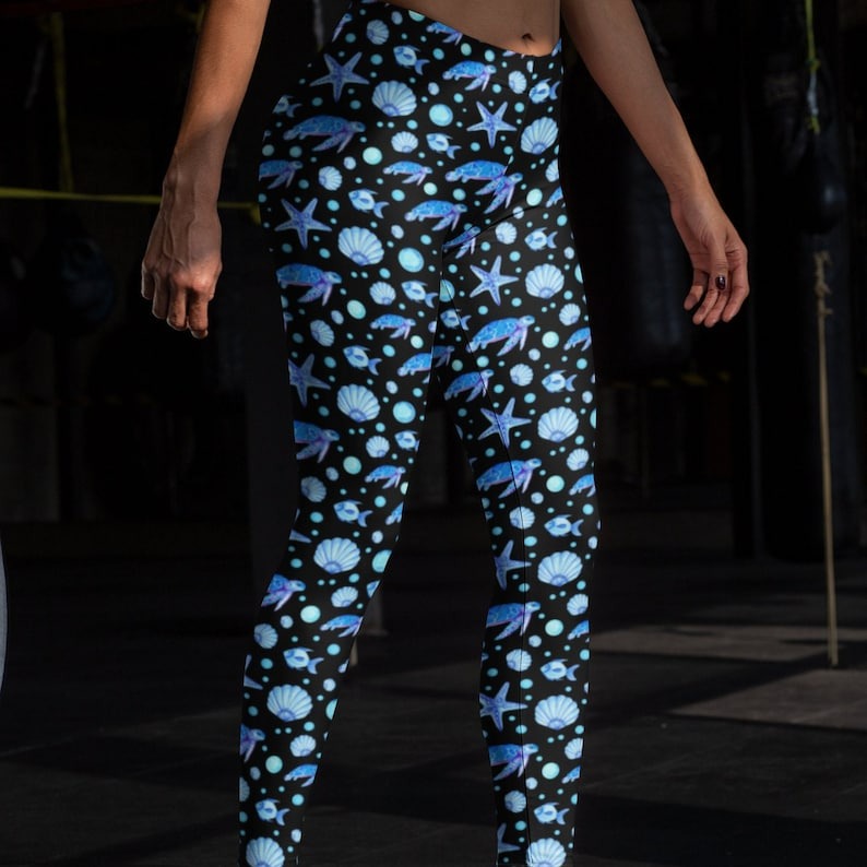 Starfish And Turtle Leggings
