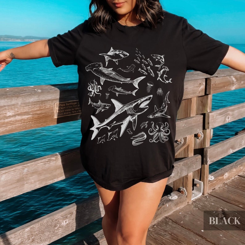 Vintage 90s Shark Tshirt, Ocean Lover Gift, Oversized Beach Tee