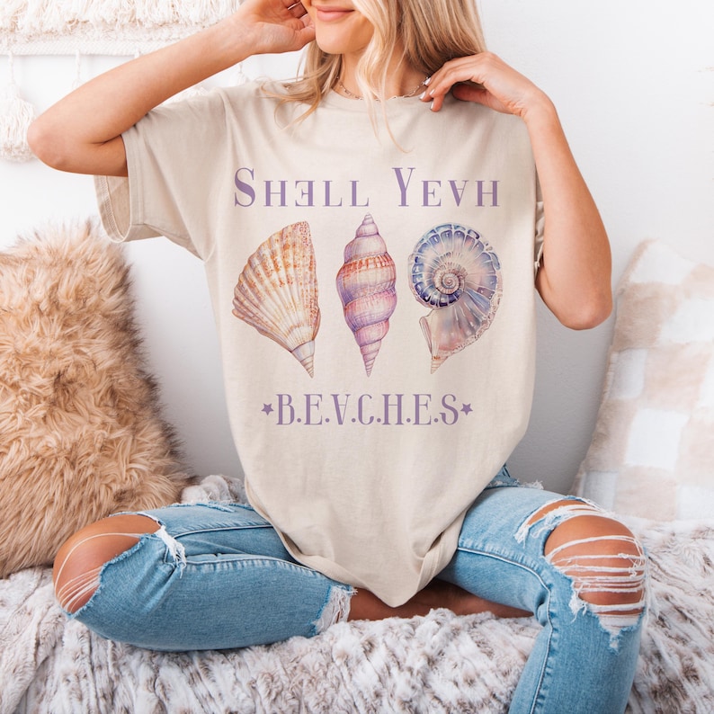 Summer Beach Vibes: Shell & Coconut Girl Aesthetic T-shirt