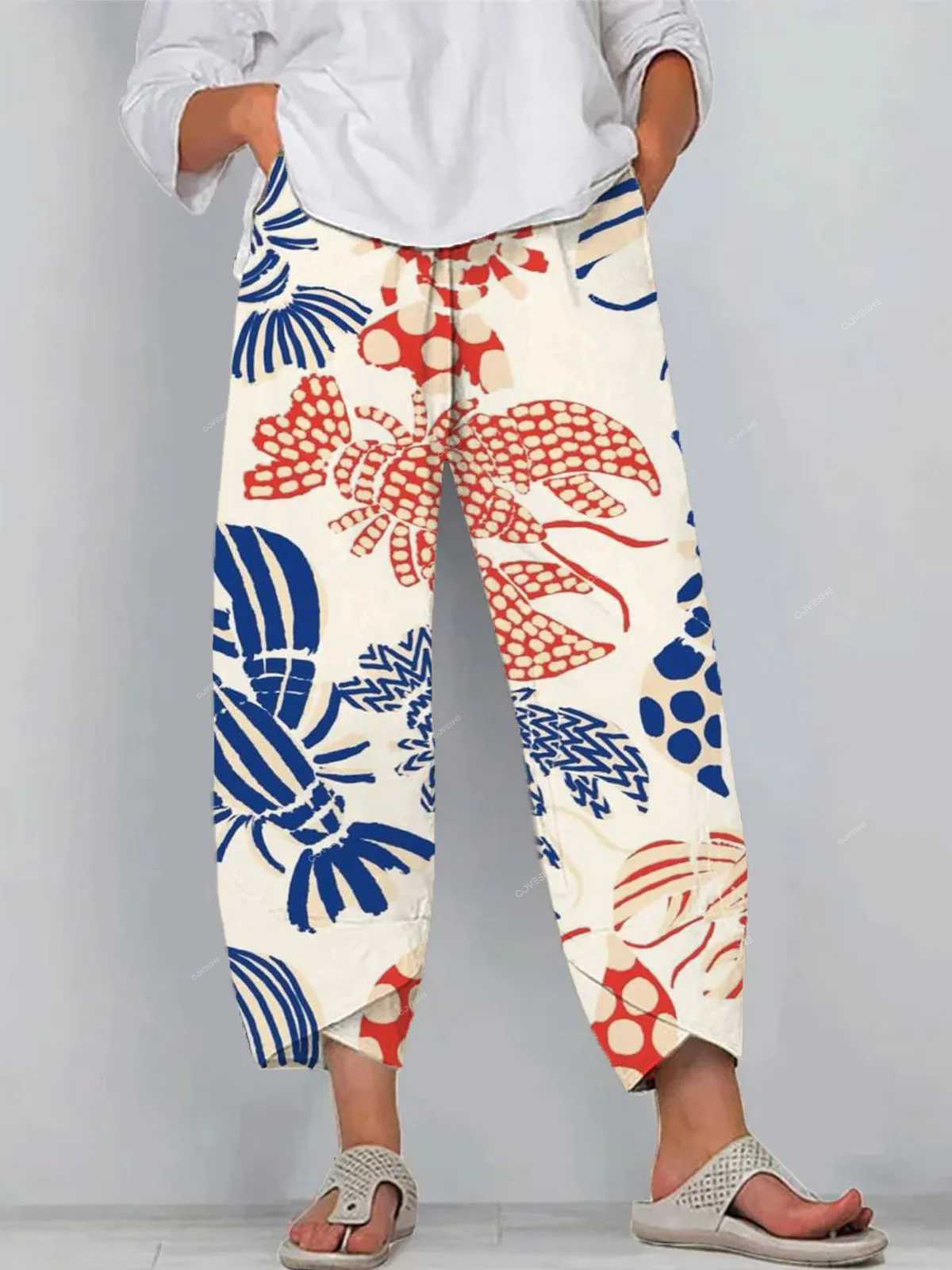 Colorful Art Lobster Print Cropped Casual Pants