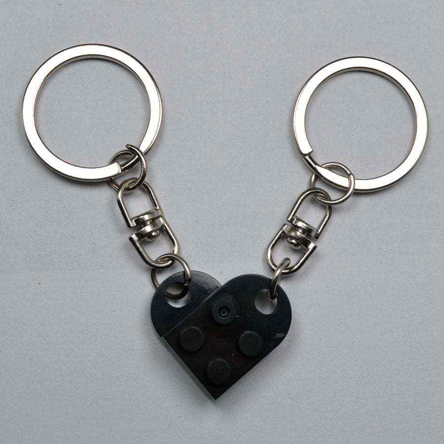🔥2025 Hot Sale 49% OFF - Brick Heart Keychain Set