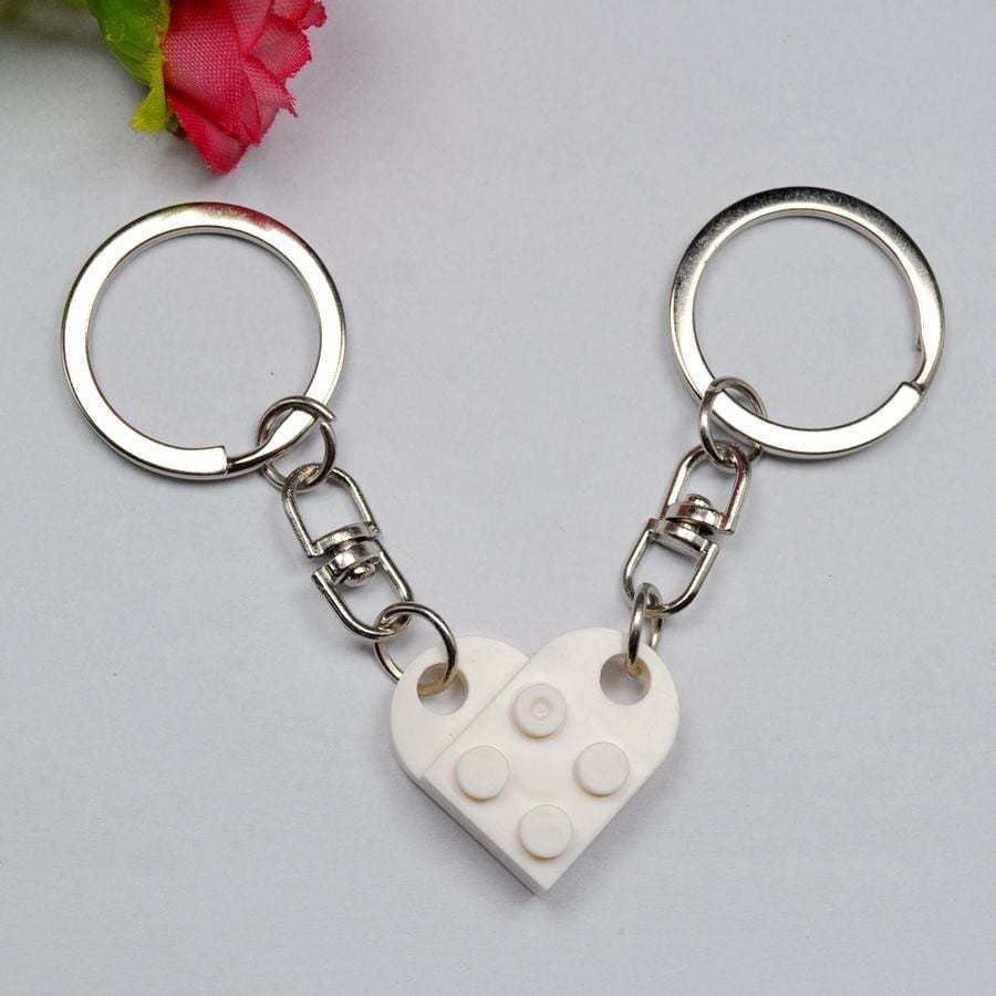 🔥2025 Hot Sale 49% OFF - Brick Heart Keychain Set
