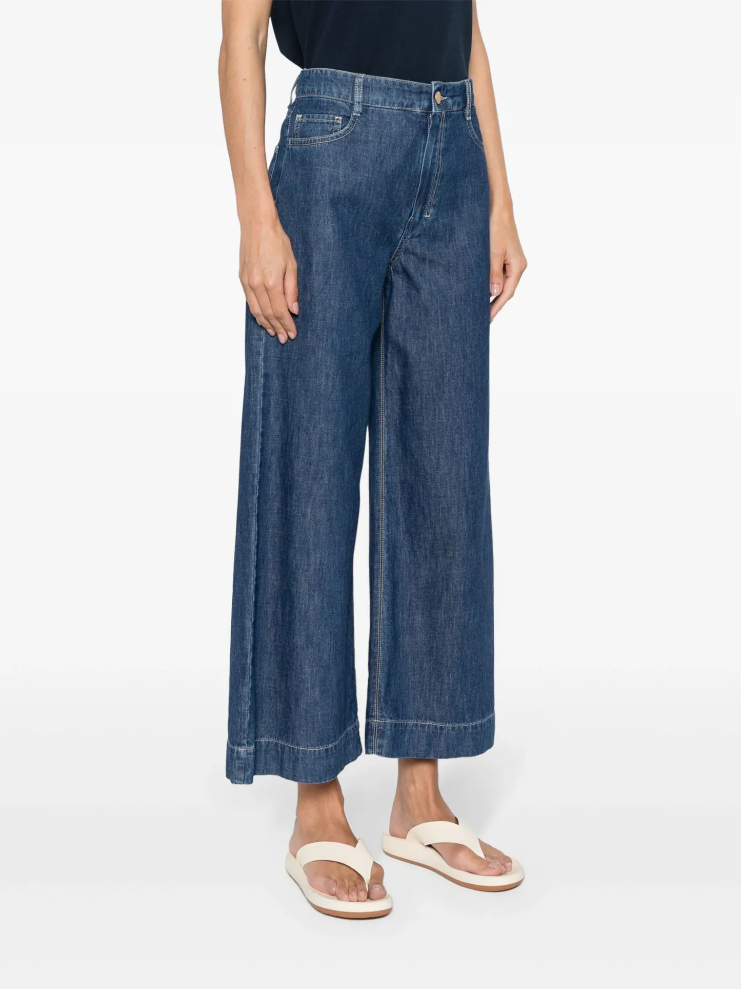 Sustainable waistband straight leg jeans
