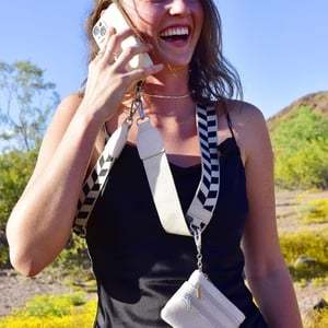 🔥2025 Hot Sale 49% OFF - 💖Phone Strap with Zippered Pouch