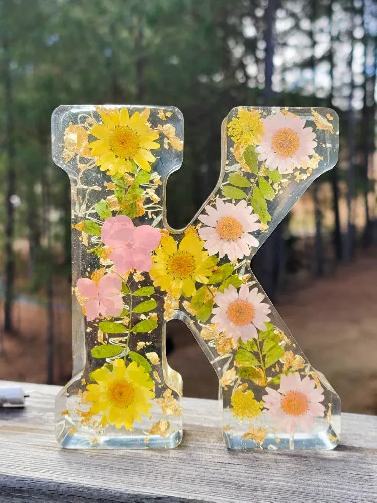 🌸Dried floral resin letter light